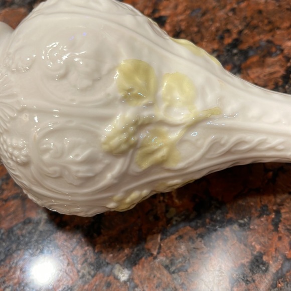 Beleek vase 7” tall yellow and cream - Picture 7 of 16